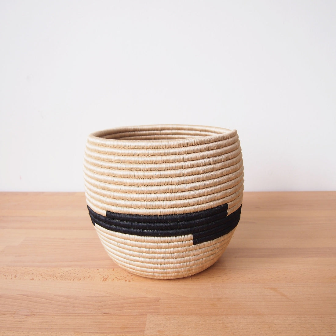 Honey Pot Seagrass Planter - sand